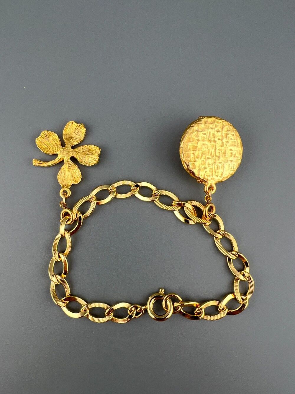 Vintage Germany Charm Bracelet Gold Tone Curb Link Good Luck Clover Mandolin - Picture 7 of 14